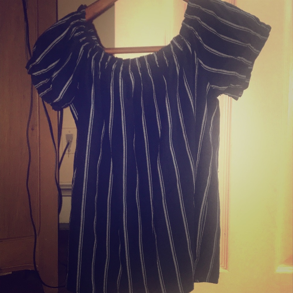 Night Sky/ Snow White Stripped off shoulder top